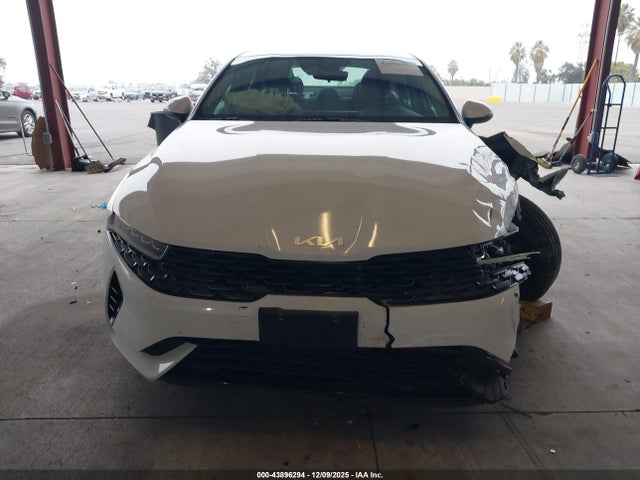 Продажа на аукционе авто 2022 Kia K5 Lxs, vin: 5XXG14J28NG157719, номер лота: 43896294