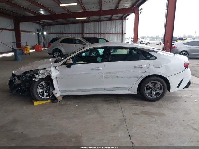 Продажа на аукционе авто 2022 Kia K5 Lxs, vin: 5XXG14J28NG157719, номер лота: 43896294