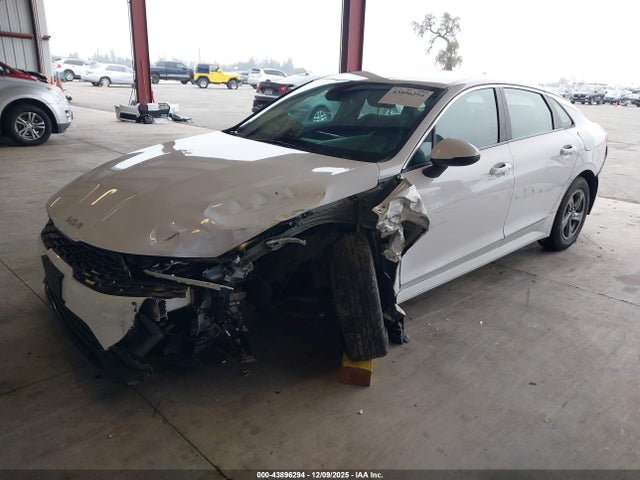 Продажа на аукционе авто 2022 Kia K5 Lxs, vin: 5XXG14J28NG157719, номер лота: 43896294