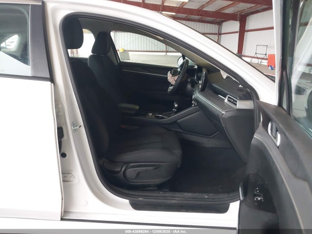 Продажа на аукционе авто 2022 Kia K5 Lxs, vin: 5XXG14J28NG157719, номер лота: 43896294
