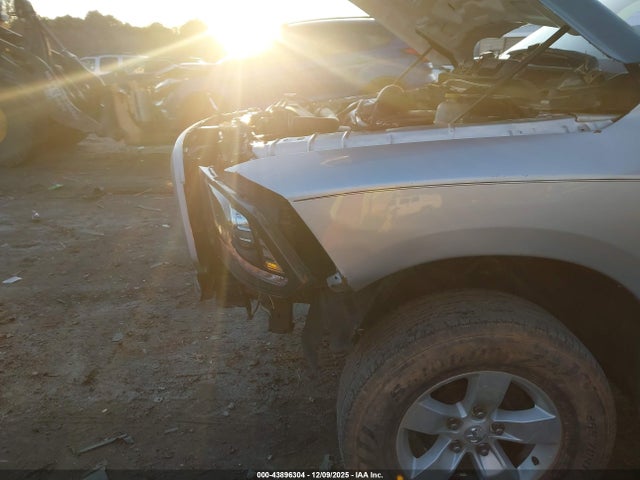 2015 RAM 1500 3C6JR6AT4FG665677 Photo 5