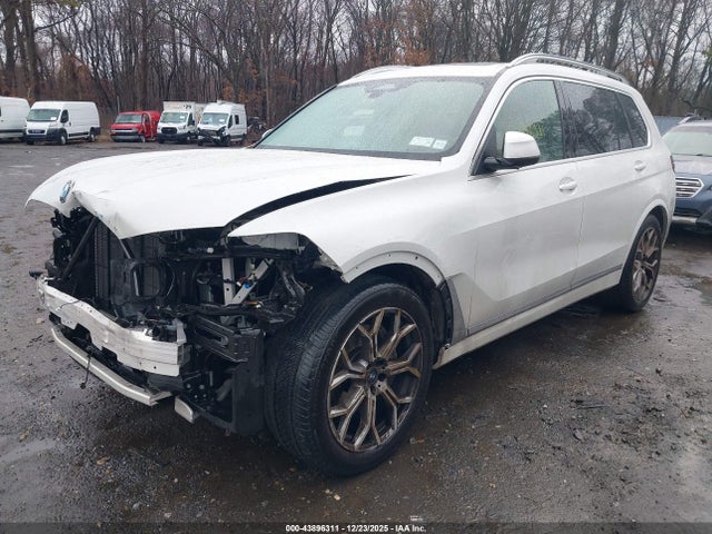 2024 BMW X7 5UX23EM01R9U67636 Photo 1