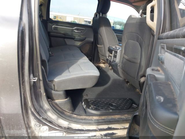2019 RAM 1500 1C6SRFMT4KN578542 Photo 7
