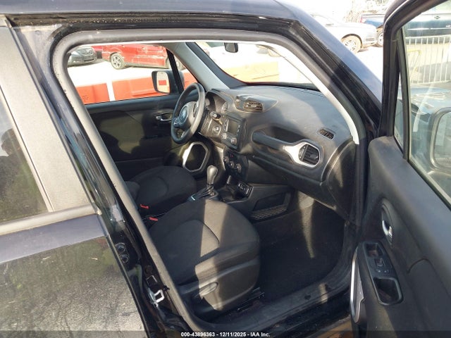 2019 JEEP RENEGADE ZACNJAAB1KPK10626 Photo 4