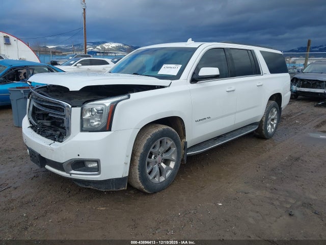 2017 GMC YUKON XL 1GKS2FKC0HR328981 Photo 1