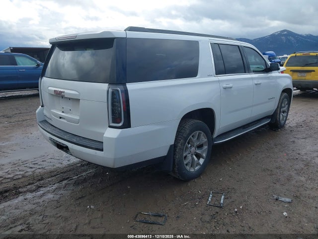 2017 GMC YUKON XL 1GKS2FKC0HR328981 Photo 3