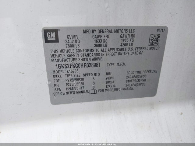 2017 GMC YUKON XL 1GKS2FKC0HR328981 Photo 8