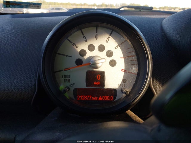 2013 MINI COUNTRYMAN WMWZC3C59DWP24924 Photo 6