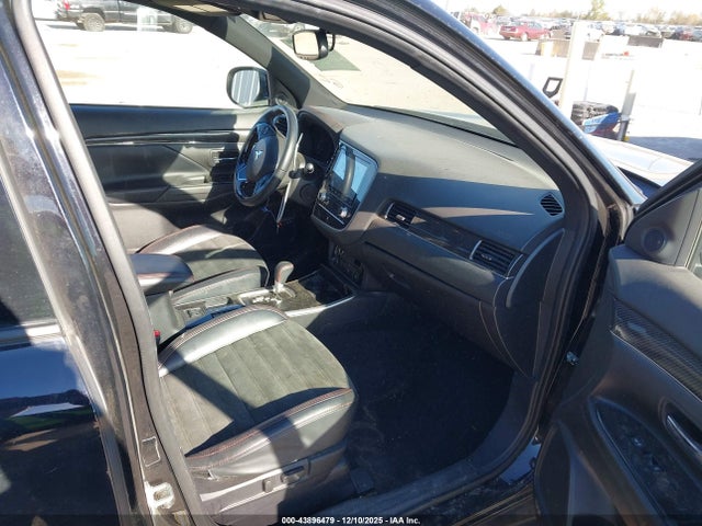 2020 MITSUBISHI OUTLANDER JA4AD3A34LZ042524 Photo 4