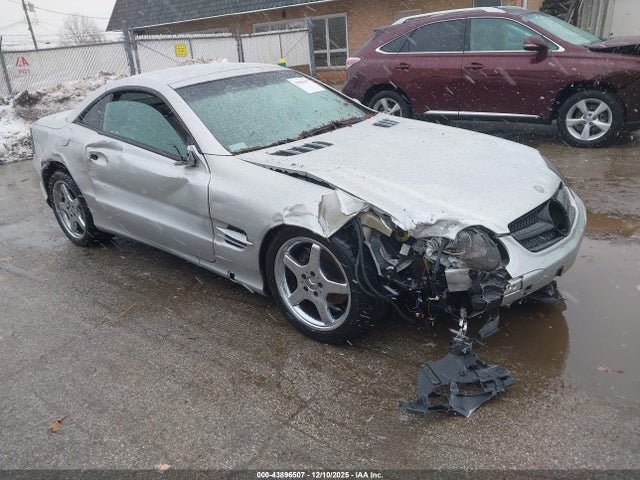 2004 MERCEDES-BENZ SL 500 WDBSK75F74F075210