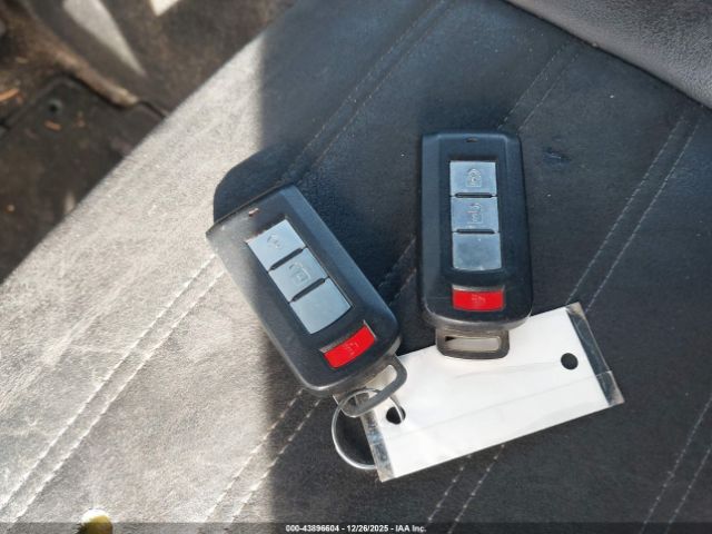 2020 MITSUBISHI OUTLANDER JA4AD3A31LZ035630 Photo 10