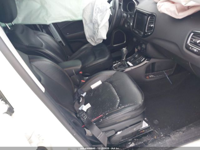 2018 JEEP COMPASS 3C4NJDCB4JT437060 Photo 4