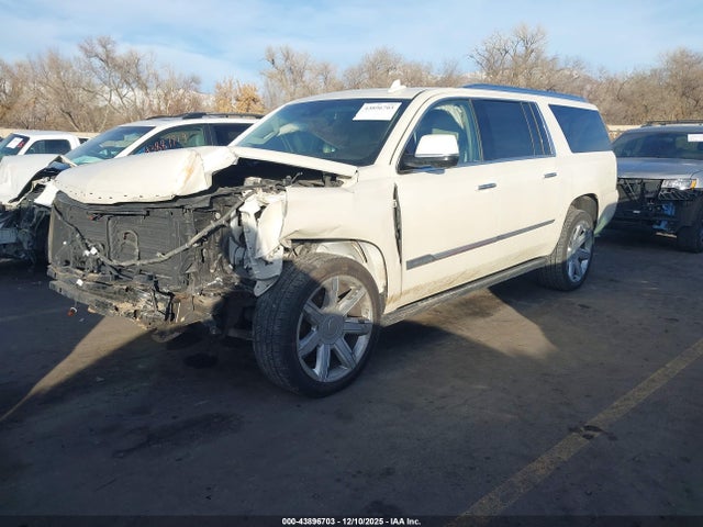 2015 CADILLAC ESCALADE ESV 1GYS4TKJ8FR637186 Photo 1