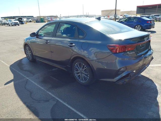 3KPF54AD8PE642035 KIA Forte Gt-line