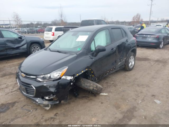 2022 CHEVROLET TRAX KL7CJKSM3NB544488 Photo 1
