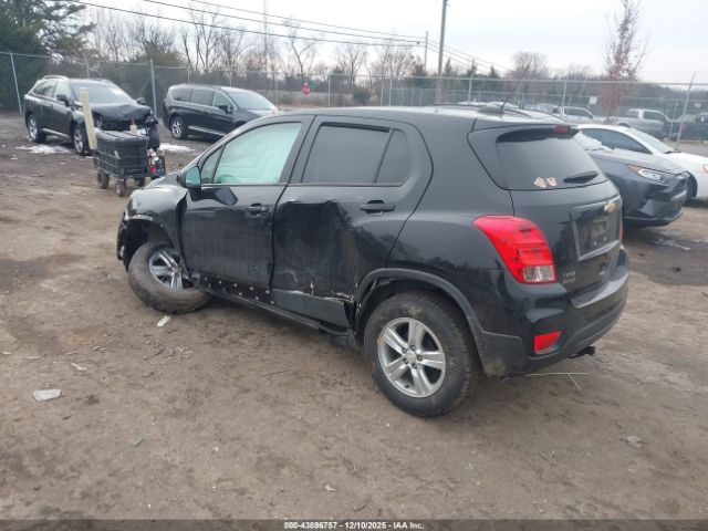 2022 CHEVROLET TRAX KL7CJKSM3NB544488 Photo 2