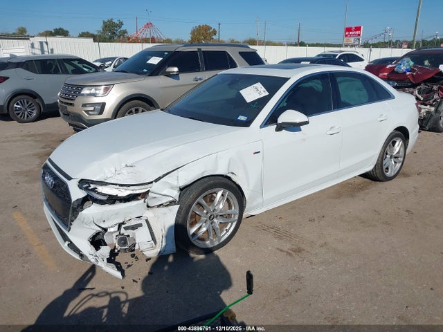 2021 AUDI A4 WAUEAAF46MA031589 Photo 1