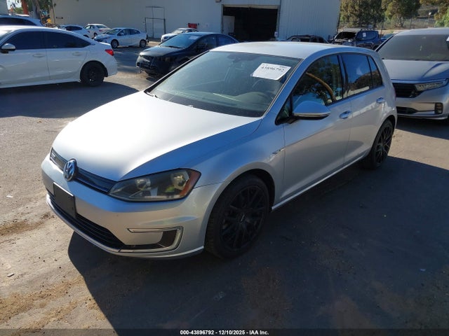 WVWKP7AUXGW916819 Volkswagen E-golf Se