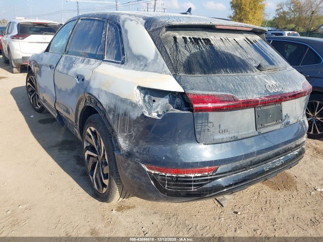 2024 AUDI Q8 E-TRON WA15AAGE6RB066977 Photo 2