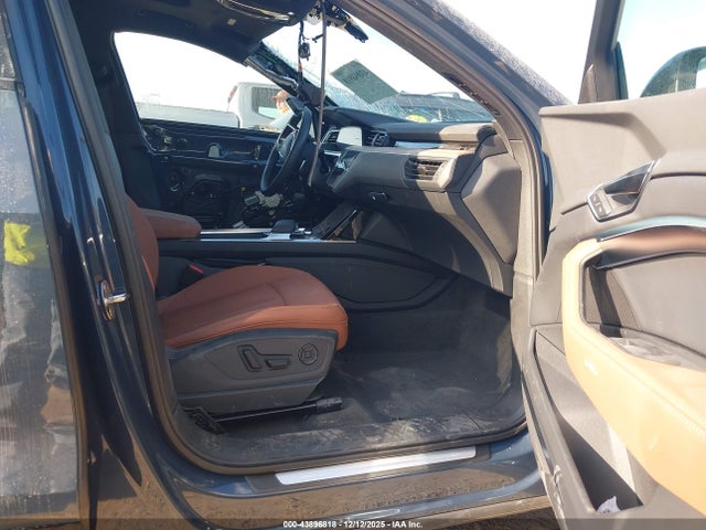 2024 AUDI Q8 E-TRON WA15AAGE6RB066977 Photo 4