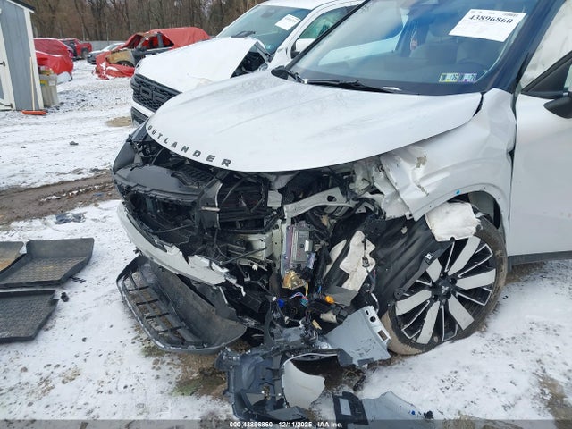 2025 MITSUBISHI OUTLANDER JA4J4VA84SZ034946 Photo 5