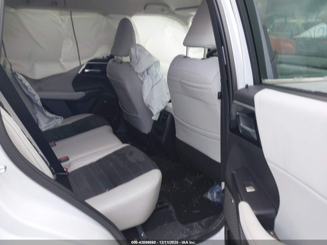 2025 MITSUBISHI OUTLANDER JA4J4VA84SZ034946 Photo 7