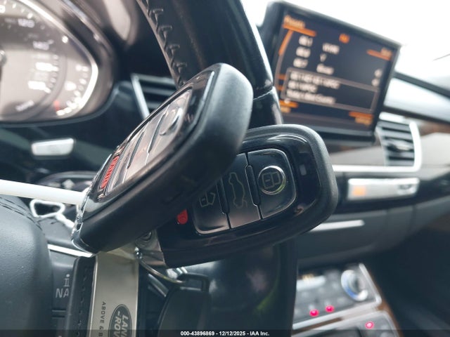 2016 AUDI A8 L WAU34AFD4GN008159 Photo 10