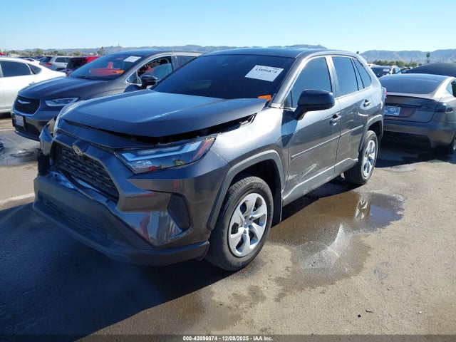 Toyota RAV4 LE 2023 2T3H1RFV8PC237043 Image 2