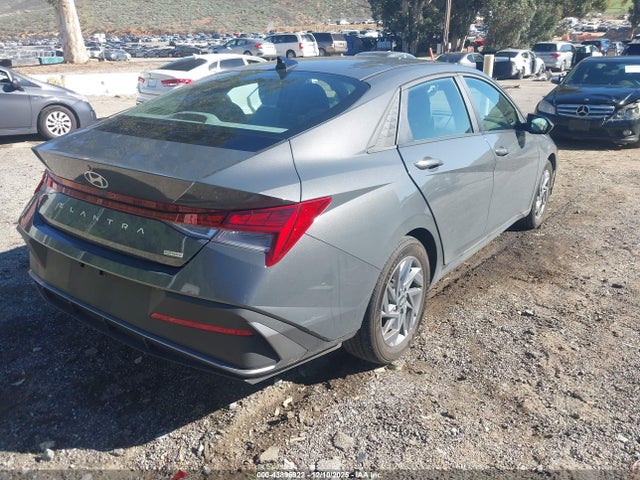 KMHLM4DJ6SU148527 Hyundai Elantra Hybrid Blue