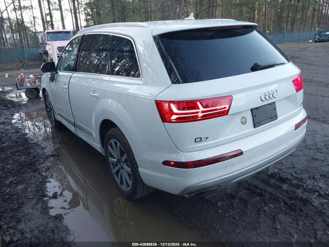 2018 AUDI Q7 WA1LAAF71JD042993 Photo 2