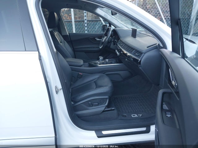 2018 AUDI Q7 WA1LAAF71JD042993 Photo 4