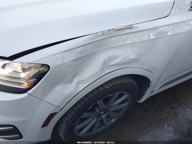 2018 AUDI Q7 WA1LAAF71JD042993 Photo 5