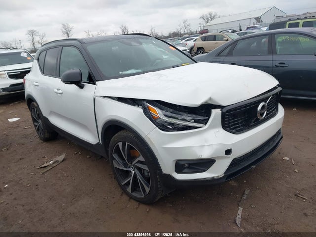 2020 VOLVO XC40 YV4162UM0L2348110