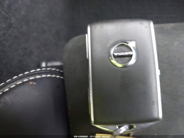 2020 VOLVO XC40 YV4162UM0L2348110 Photo 10