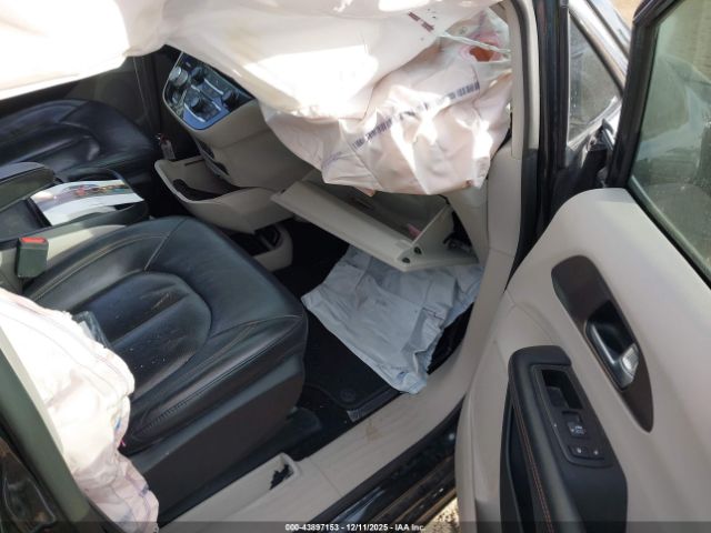 2018 CHRYSLER PACIFICA 2C4RC1BG9JR278952 Photo 4