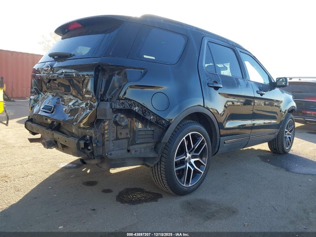 1FM5K8GT8HGD55303 Ford EXPLORER SPORT