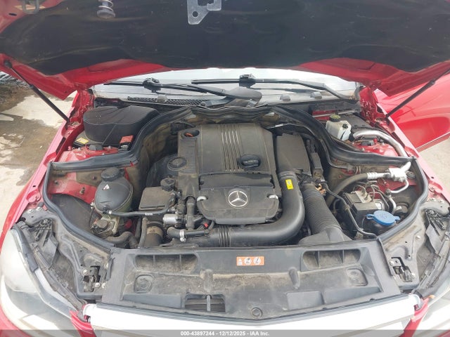 2013 Mercedes-benz C 250 Sport მანქანა იყიდება აუქციონზე, vin: WDDGF4HB4DA776499, აუქციონის ნომერი: 43897244