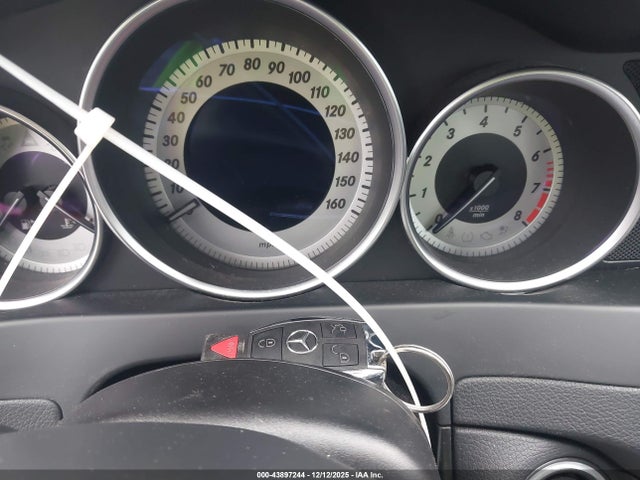 2013 Mercedes-benz C 250 Sport მანქანა იყიდება აუქციონზე, vin: WDDGF4HB4DA776499, აუქციონის ნომერი: 43897244