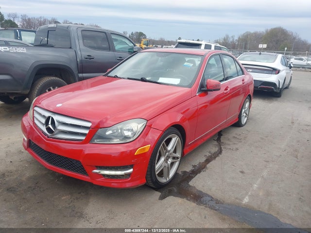 2013 Mercedes-benz C 250 Sport მანქანა იყიდება აუქციონზე, vin: WDDGF4HB4DA776499, აუქციონის ნომერი: 43897244