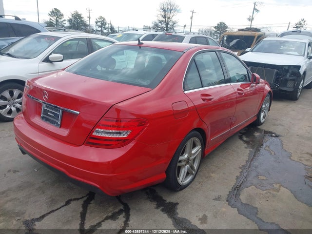 2013 Mercedes-benz C 250 Sport მანქანა იყიდება აუქციონზე, vin: WDDGF4HB4DA776499, აუქციონის ნომერი: 43897244