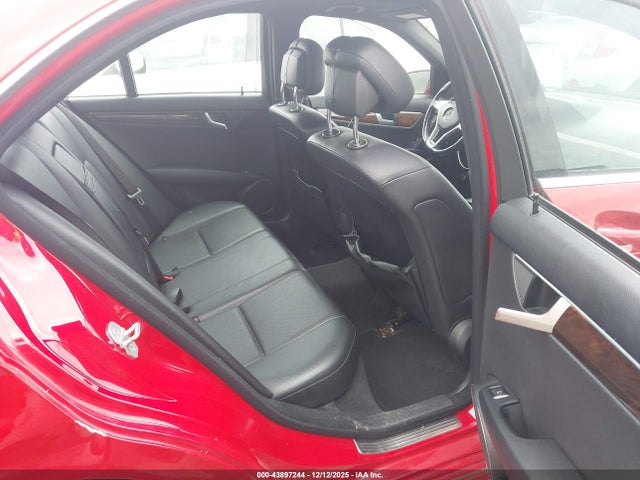 2013 Mercedes-benz C 250 Sport მანქანა იყიდება აუქციონზე, vin: WDDGF4HB4DA776499, აუქციონის ნომერი: 43897244