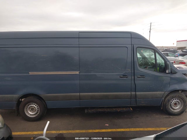 WD4PF1CD8KP140248 Mercedes-Benz Sprinter 2500 High Roof V6