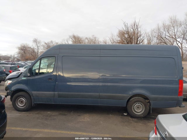 WD4PF1CD8KP140248 Mercedes-Benz Sprinter 2500 High Roof V6