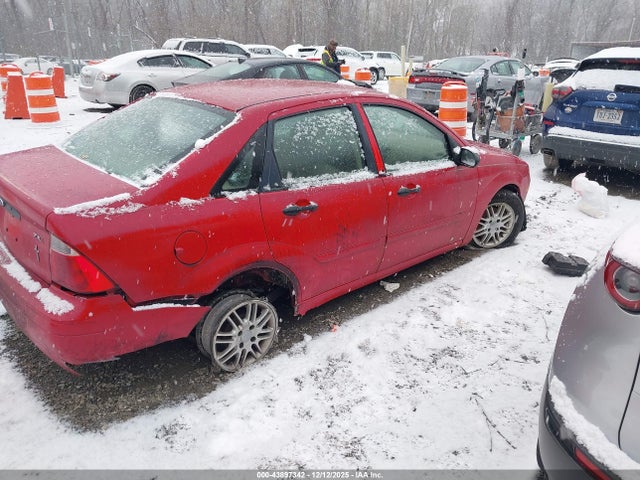 2005 FORD FOCUS 1FAFP34N95W185558 Photo 3