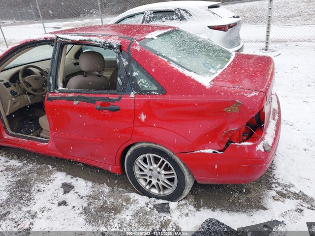 2005 FORD FOCUS 1FAFP34N95W185558 Photo 5