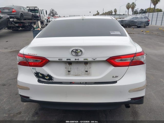 Toyota CAMRY LE 2020 4T1C11AK7LU348791 Image 16
