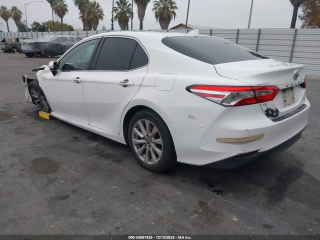 Toyota CAMRY LE 2020 4T1C11AK7LU348791 Image 3