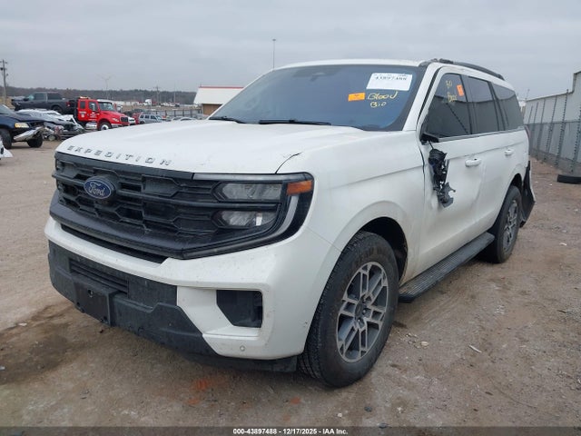 1FMJU1H81SEA04200 Ford Expedition Active
