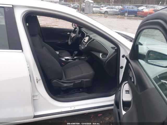 2021 CHEVROLET MALIBU 1G1ZD5ST1MF075575 Photo 4