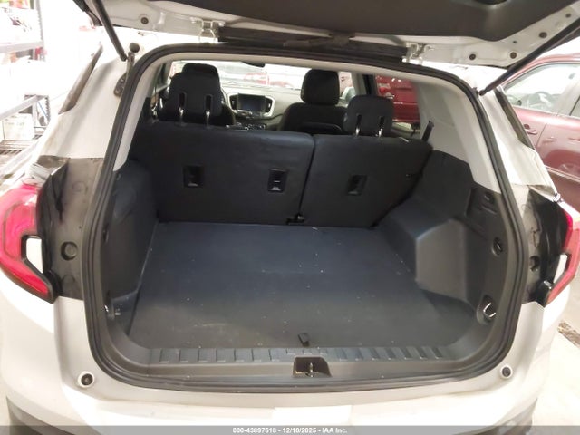 3GKALMEV3LL197586 GMC Terrain Fwd Sle